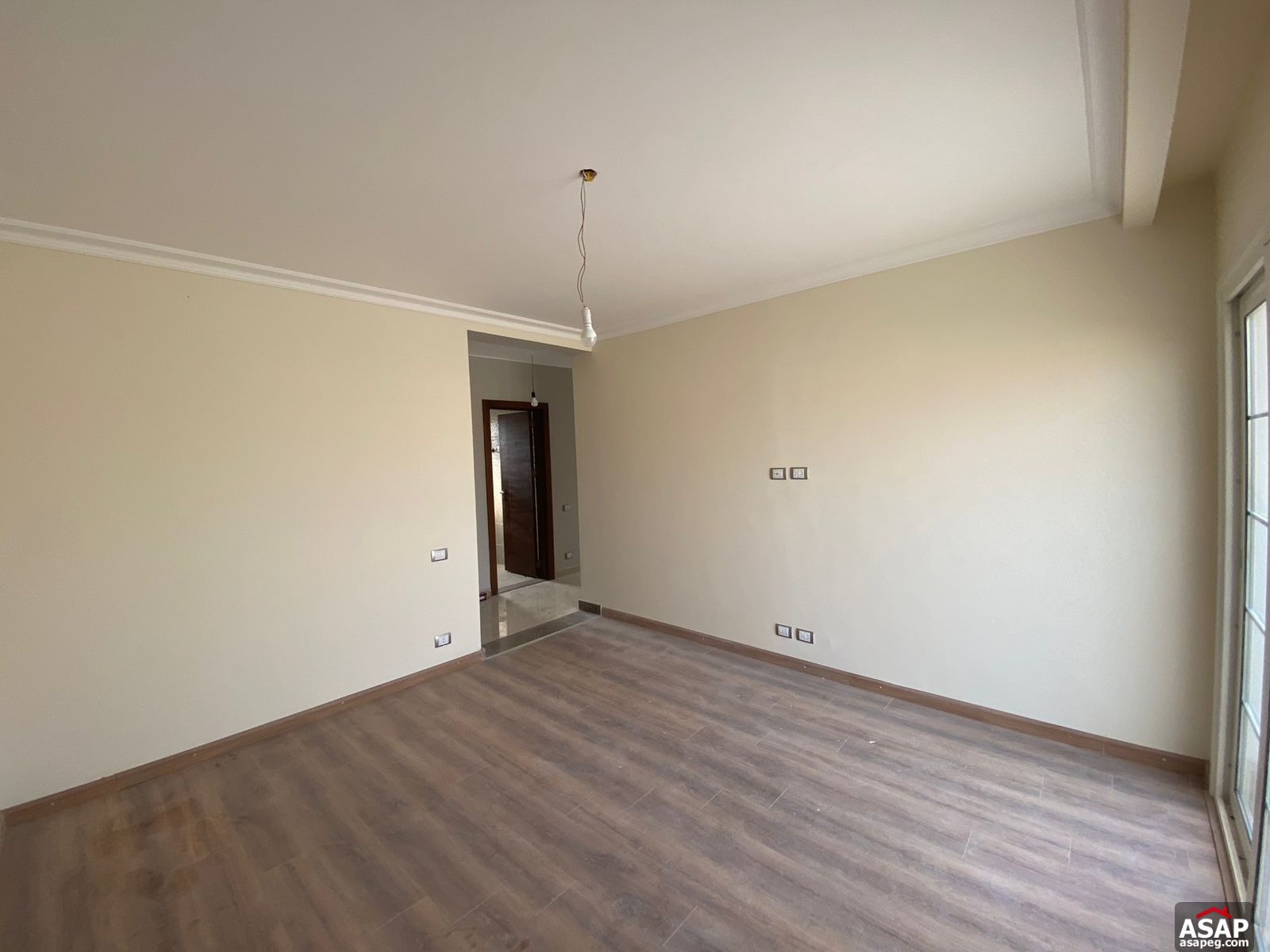 Penthouse with Lake View for Sale in Regents Park