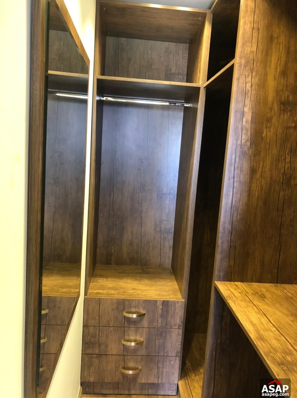 I Villa for Sale in Mountain View Hyde Park