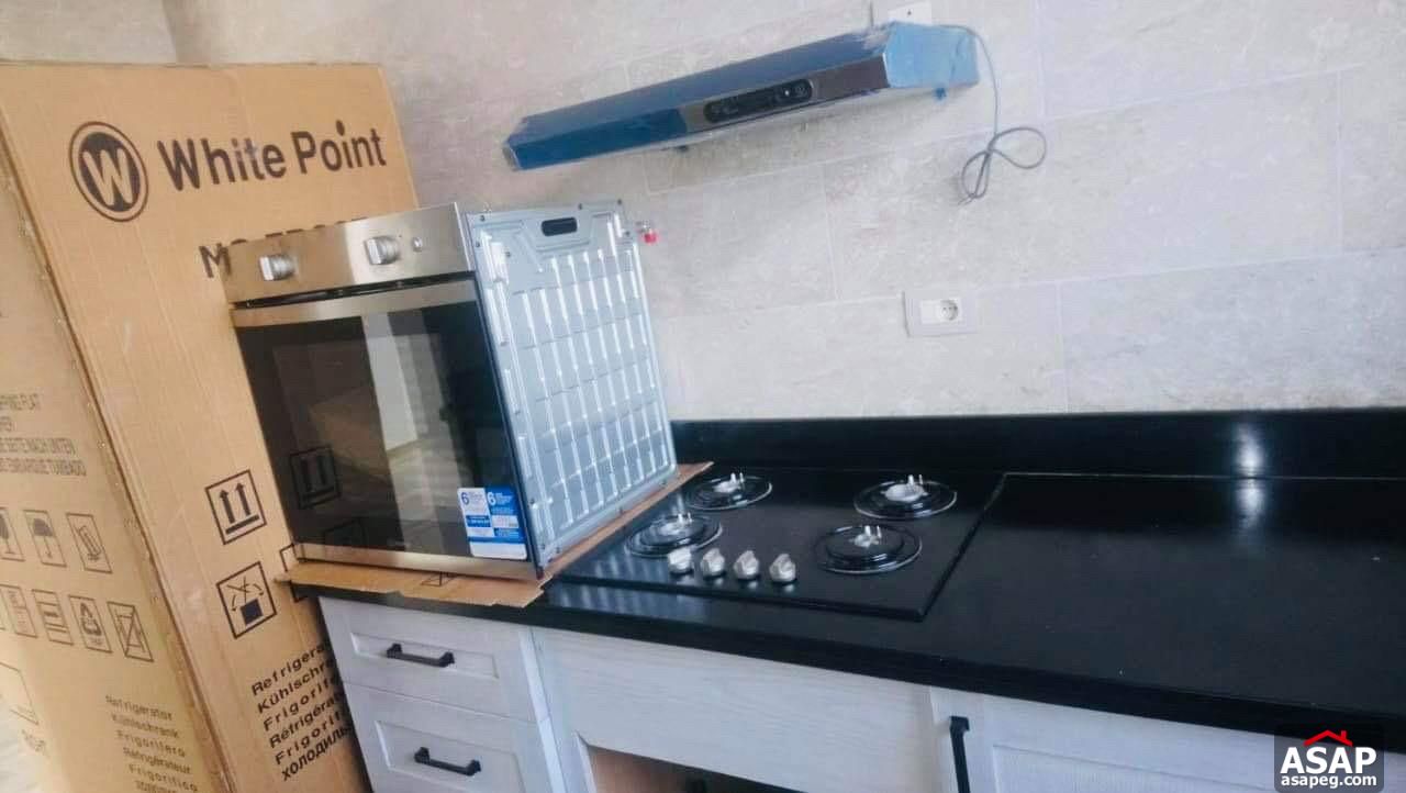 Studio with Garden for Rent in Village Gate Studio with Garden for Rent in Village Gate