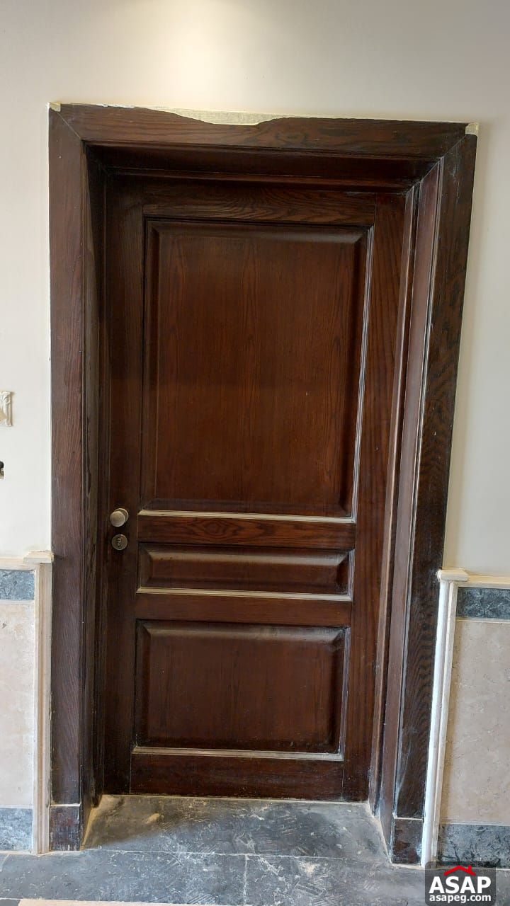 Studio for Sale in Hyde Park Compound Studio for Sale in Hyde Park Compound