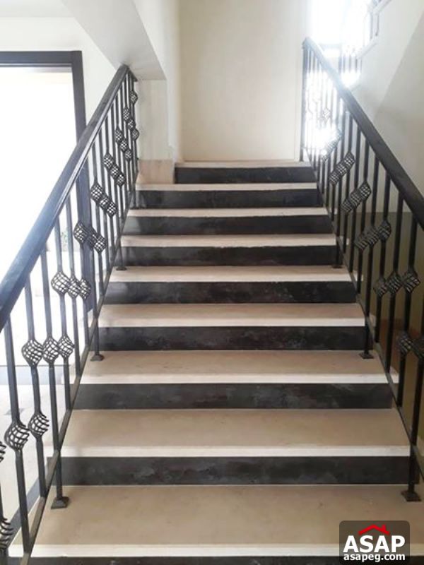 Duplex with Garden in Uptown Cairo