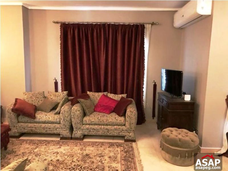 Apartment for Rent in the Village