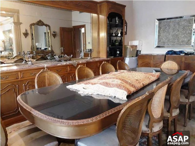 Villa with Garden for Sale in Lake View Villa with Garden for Sale in Lake View