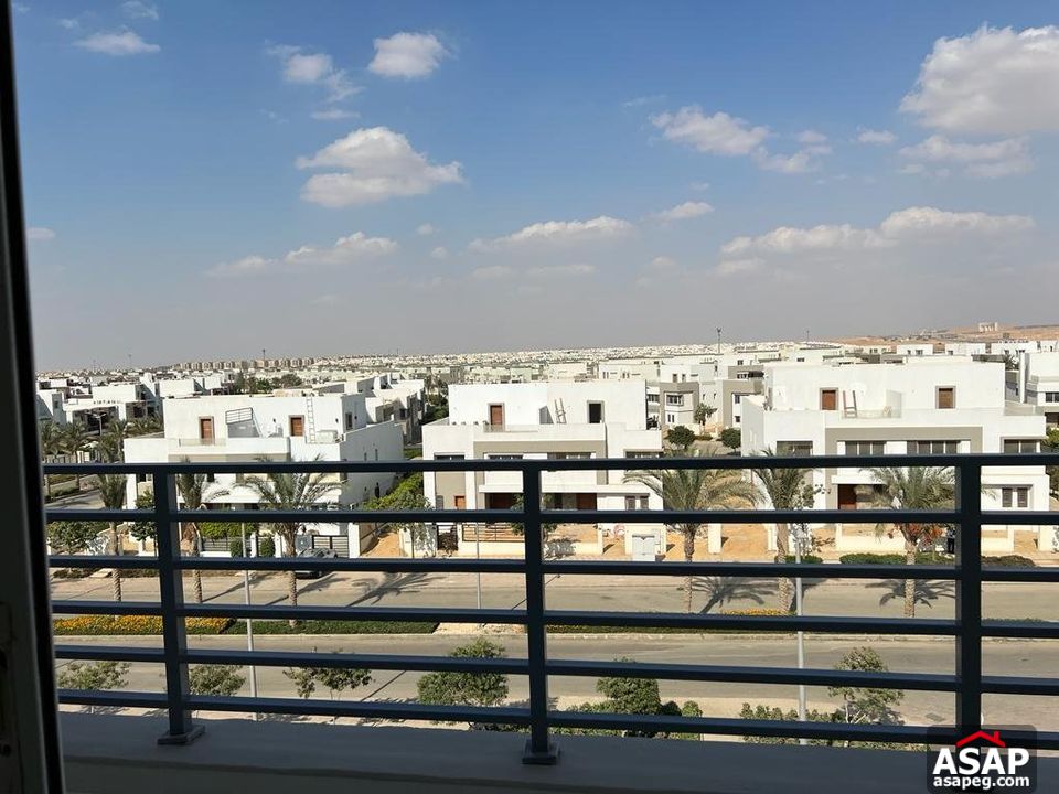 Semi Furnished Apartment for Rent in Hyde Park