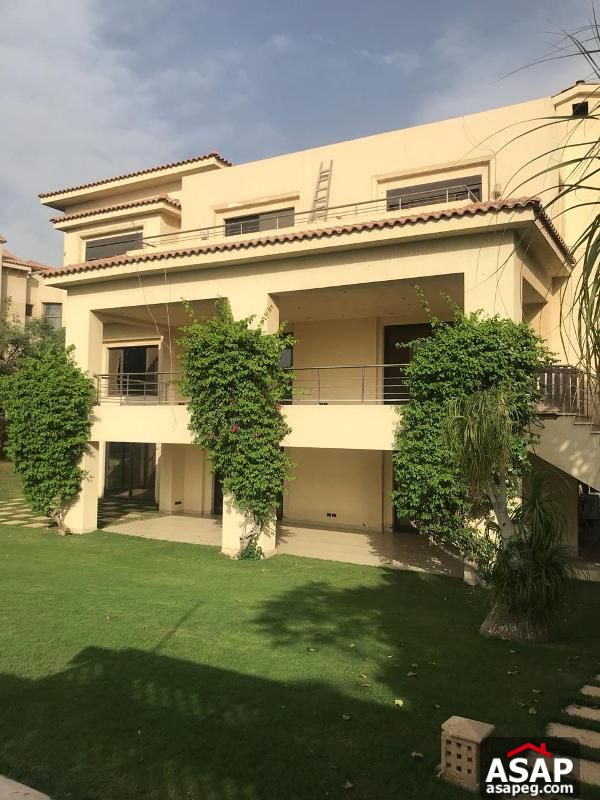 Villa with Pool for Rent in Arabella Villa with Pool for Rent in Arabella