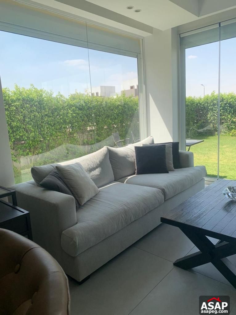 Twin House for Sale in Hyde Park Twin House for Sale in Hyde Park