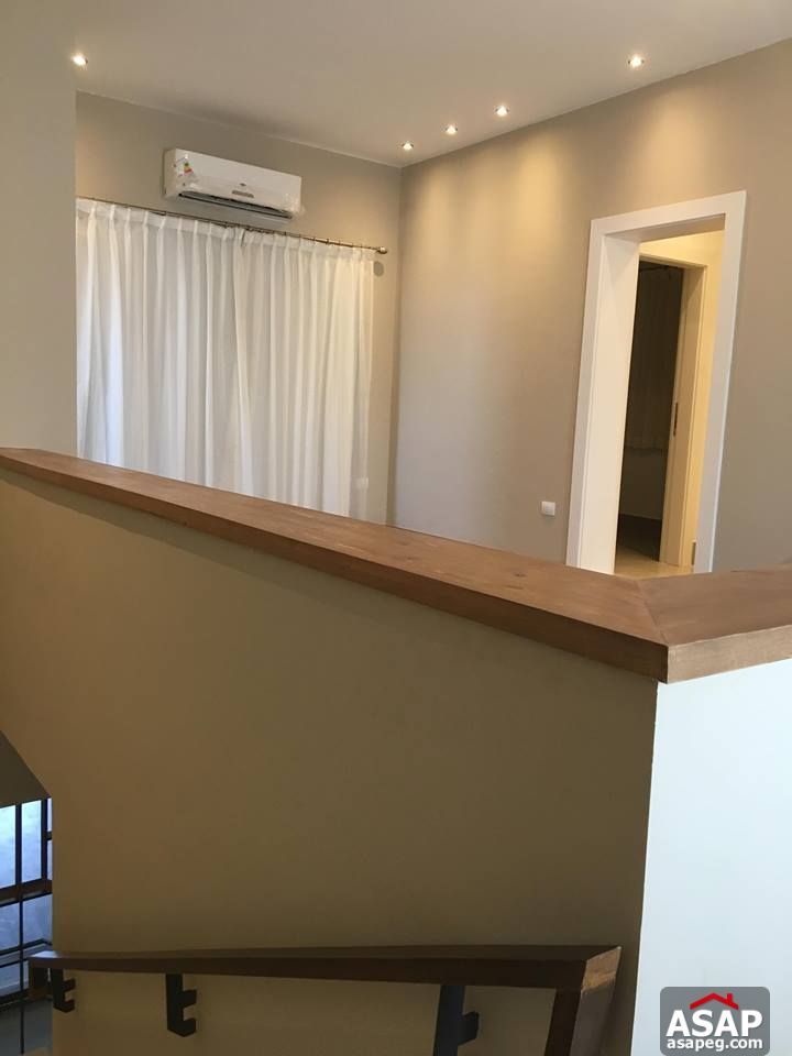 Villa for Rent in Mountain View Villa for Rent in Mountain View