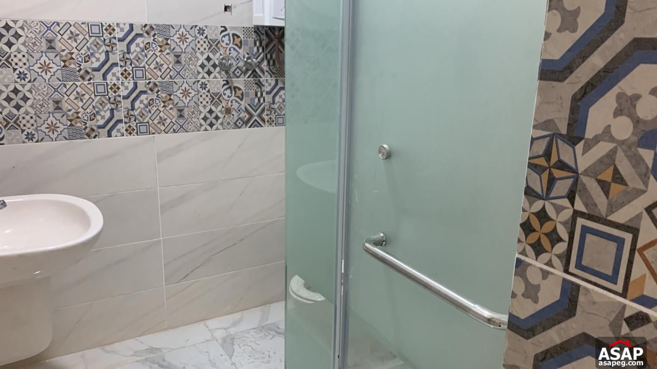 Duplex with Garden for Rent in Eastown Sodic