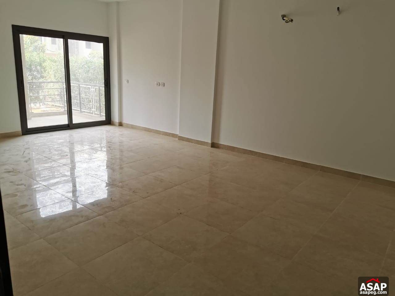 Studio for Rent in Fifth Square , Al Marasem