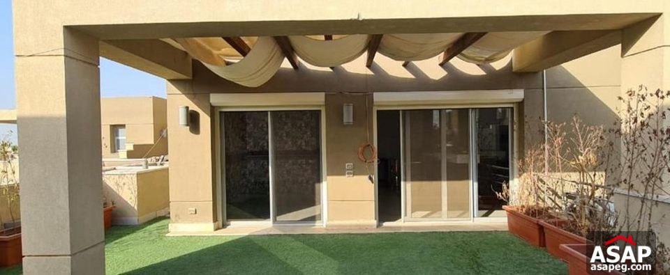 Penthouse for Sale in Village Gate Palm Hills Penthouse for Sale in Village Gate Palm Hills