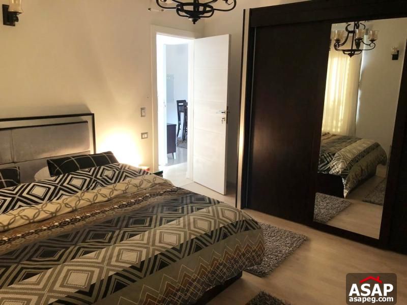 Studio with Garden for Rent in Village Gate Studio with Garden for Rent in Village Gate