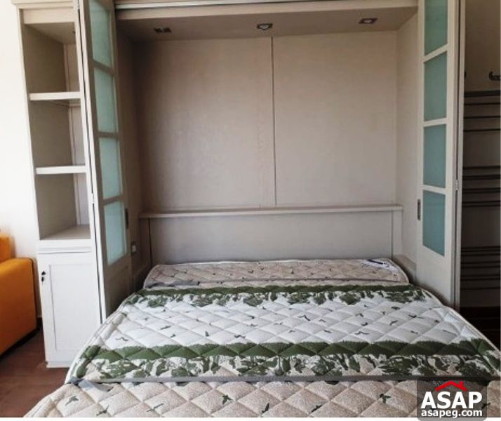 Studio with Roof for Rent in Eastown Studio with Roof for Rent in Eastown