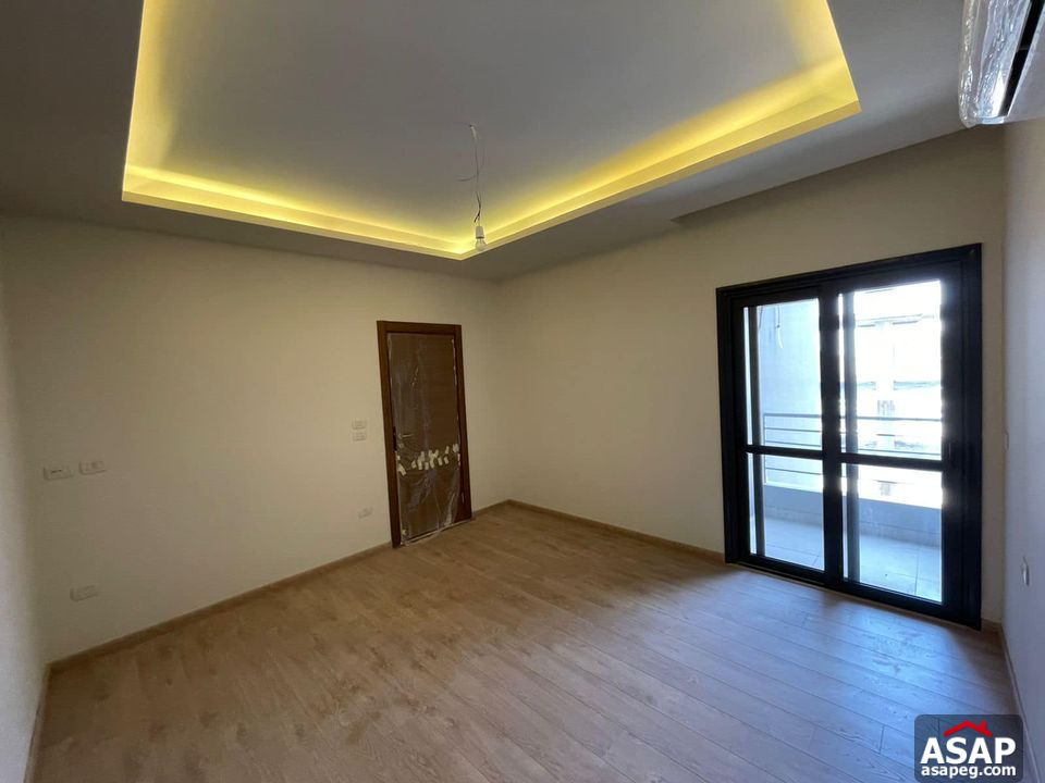 Penthouse with Pool View for Rent in El Patio 7 Penthouse with Pool View for Rent in El Patio 7