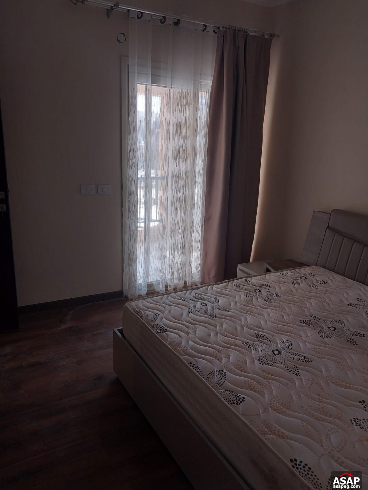 Furnished Apartment for Rent in 90 Avenue