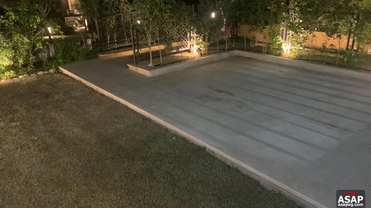 Duplex with Garden for Rent in Eastown Sodic