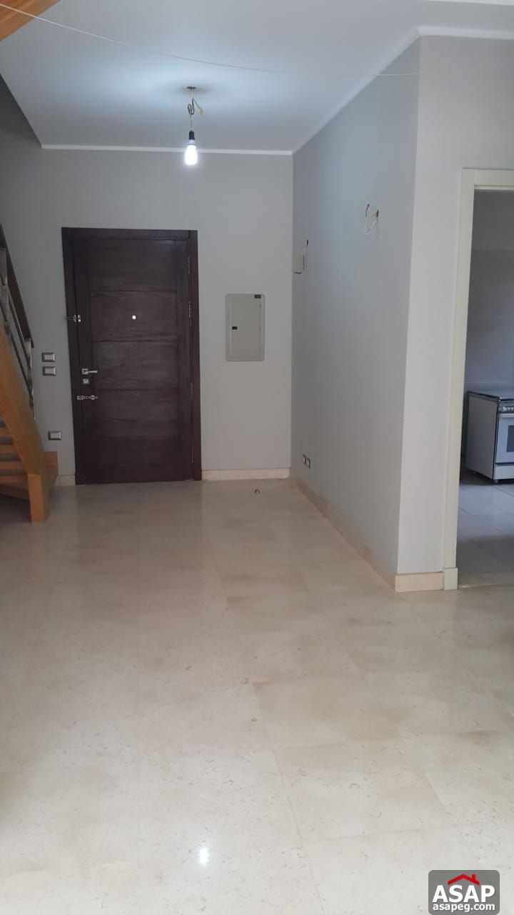 Duplex for Rent in Village Gate Palm Hills