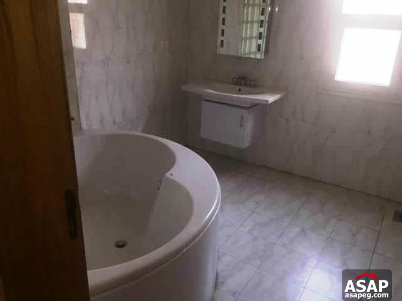 Villa with Pool for Rent in Mirage City Villa with Pool for Rent in Mirage City