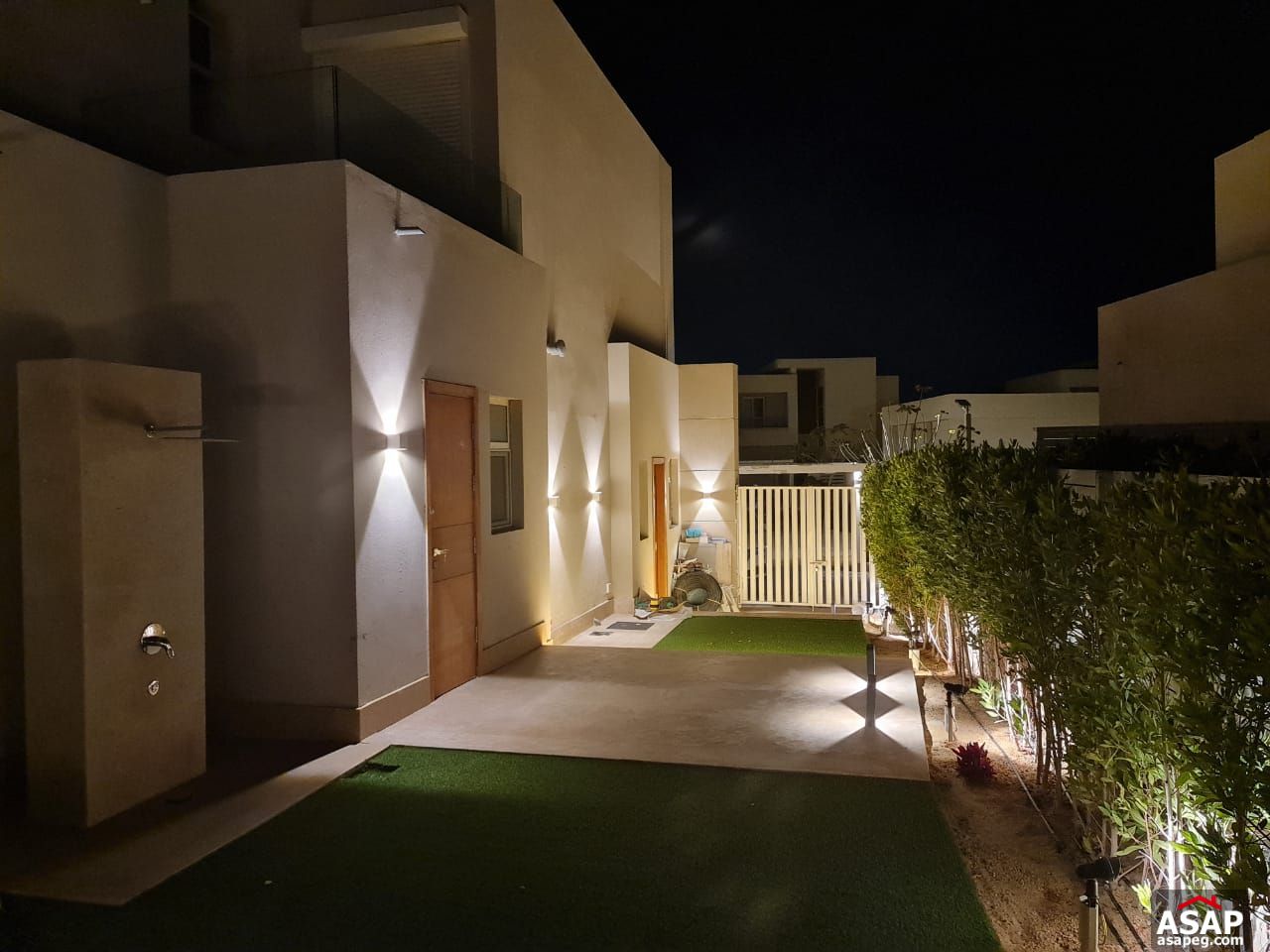 Villa with Pool for Sale in Hacienda Bay