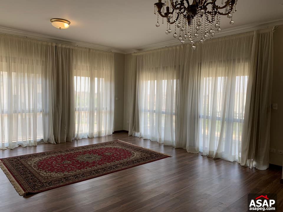 Apartment for Rent in Courtyard Compound Apartment for Rent in Courtyard Compound