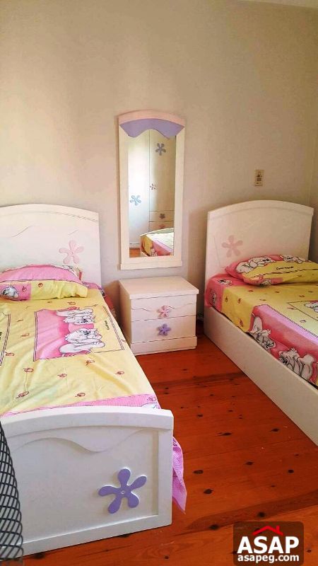 Apartment with Balcony for Rent in Beverly Hills Apartment with Balcony for Rent in Beverly Hills