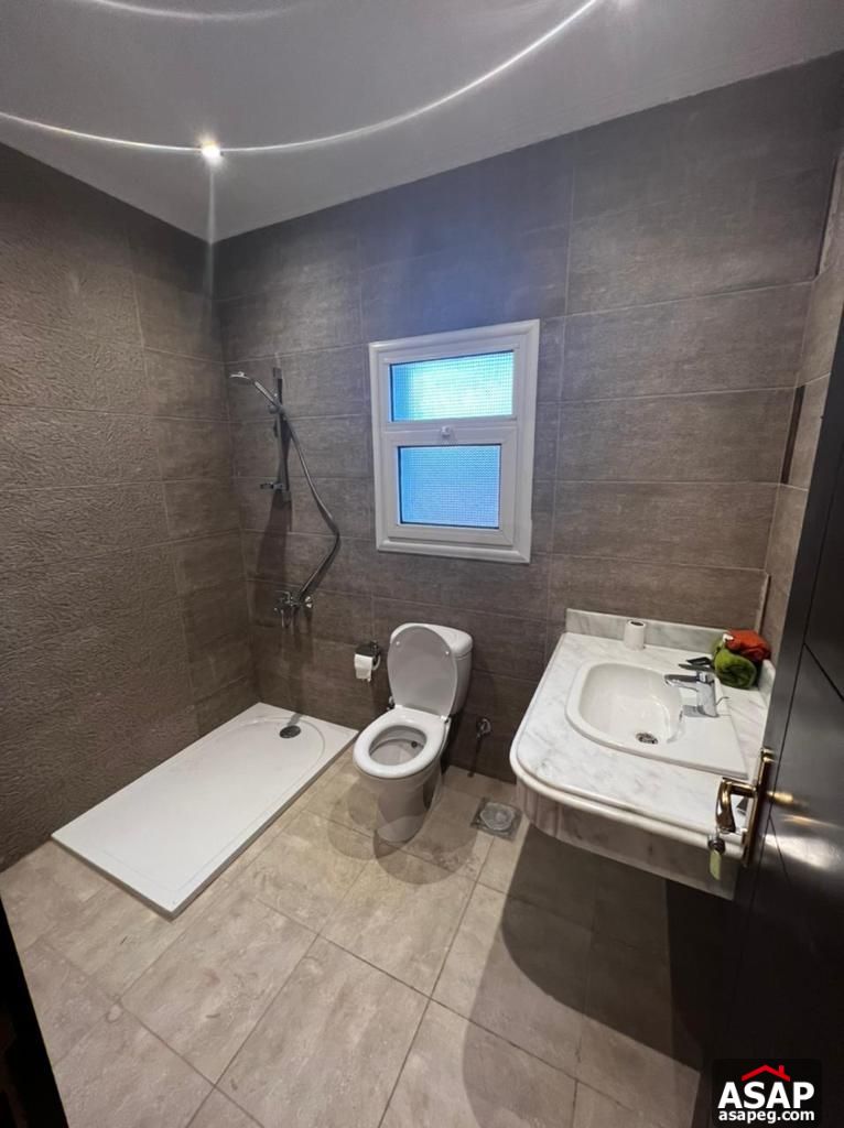 Villa for Rent in Marina City Compound