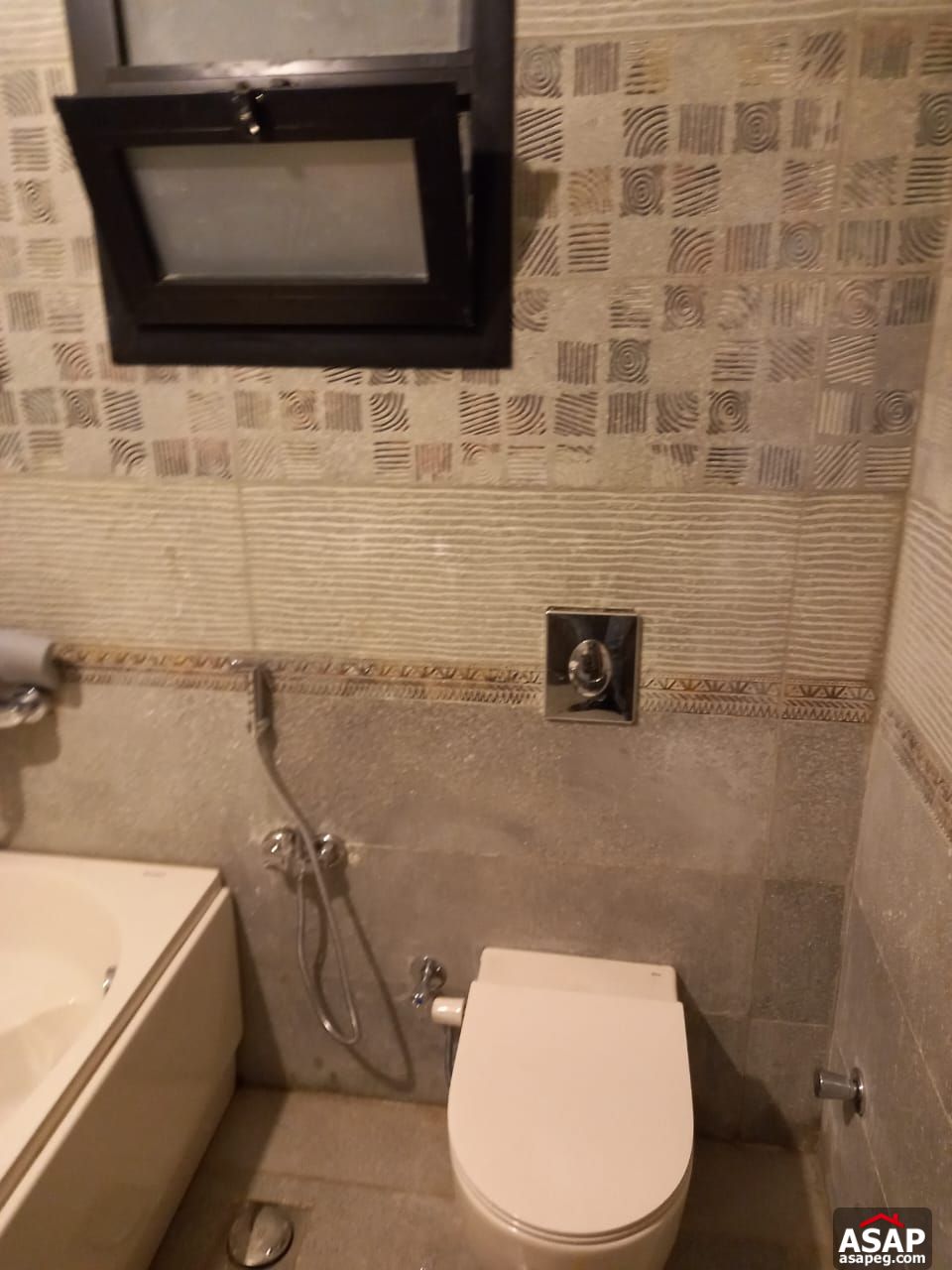 Fully-Finished Apartment in Villette Fully-Finished Apartment in Villette