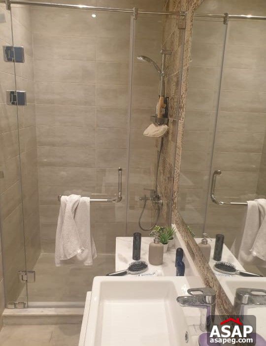 Villa with Garden for Sale in Hacienda Bay Villa with Garden for Sale in Hacienda Bay