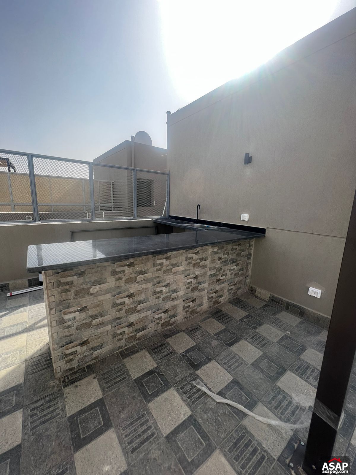 Studio with Roof for Rent in Eastown Sodic Studio with Roof for Rent in Eastown Sodic