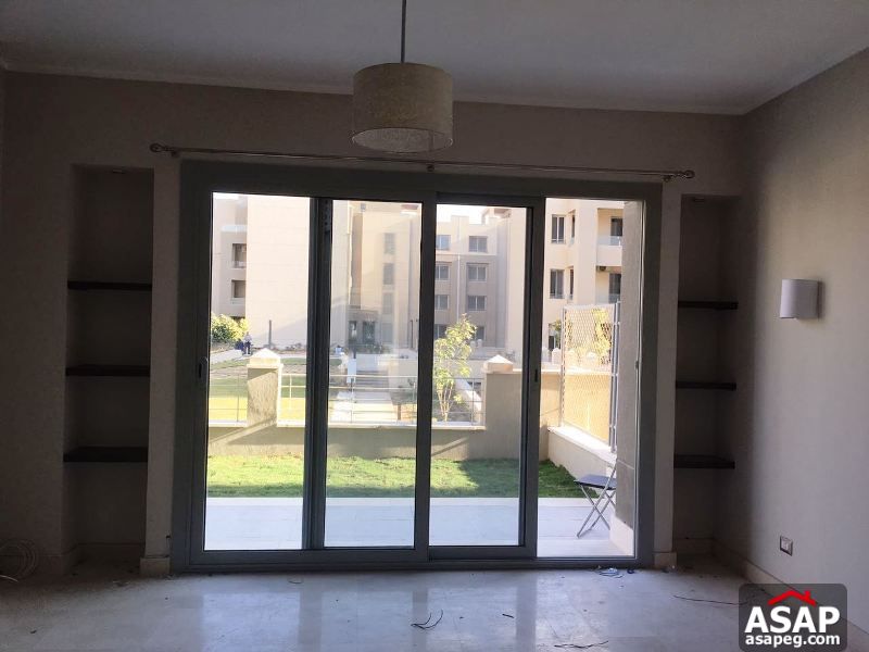 Studio with Private Garden in Village Gate for Rent Studio with Private Garden in Village Gate for Rent