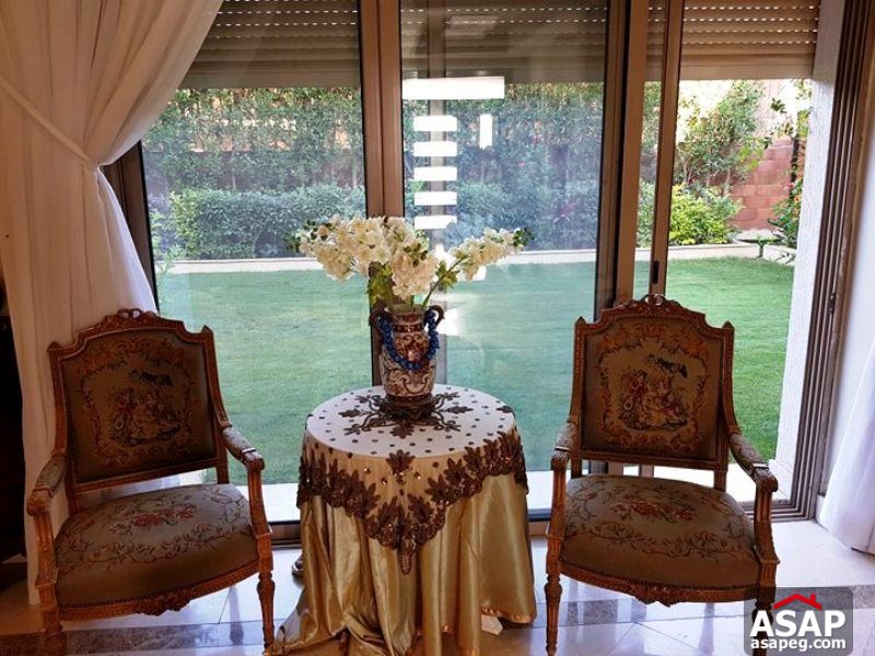 Town House with Garden for Rent in Allegria Town House with Garden for Rent in Allegria