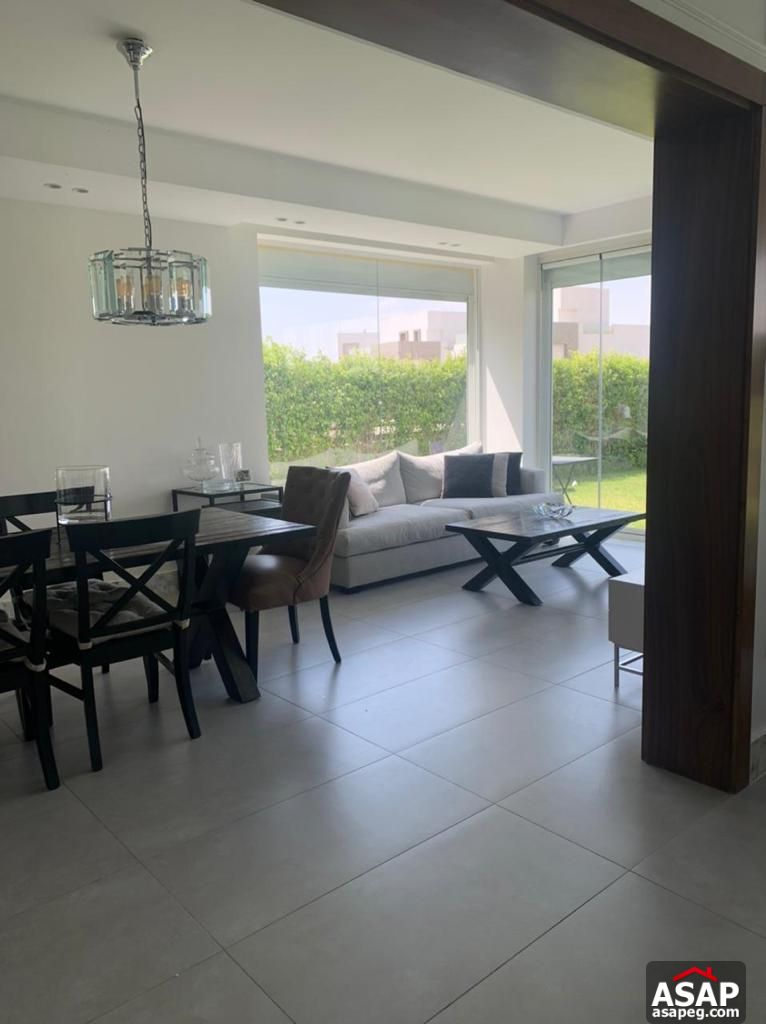 Twin House for Sale in Hyde Park Twin House for Sale in Hyde Park