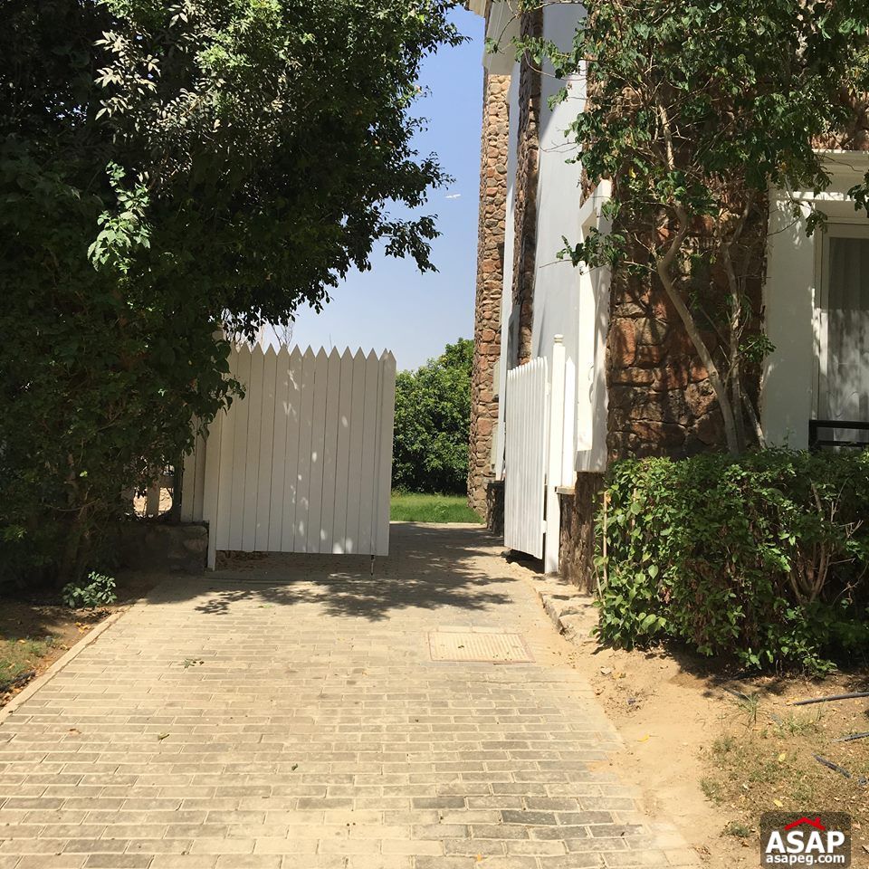 Villa for Rent in Mountain View Villa for Rent in Mountain View