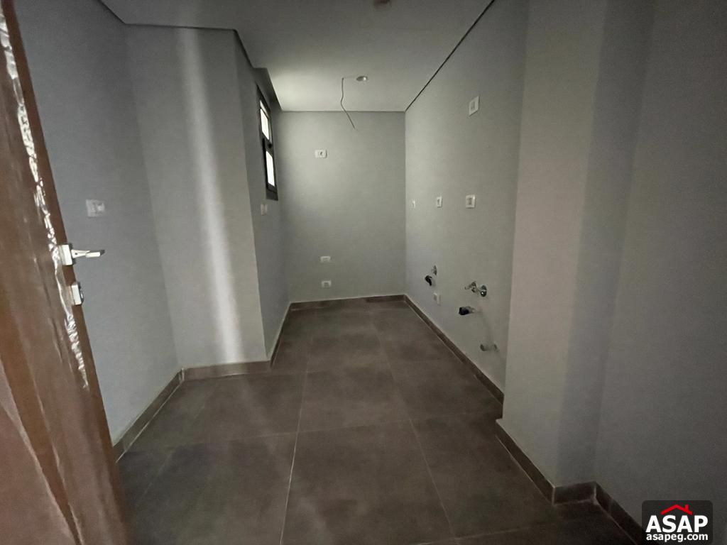 Finished Penthouse for Sale in Trio Gardens Finished Penthouse for Sale in Trio Gardens