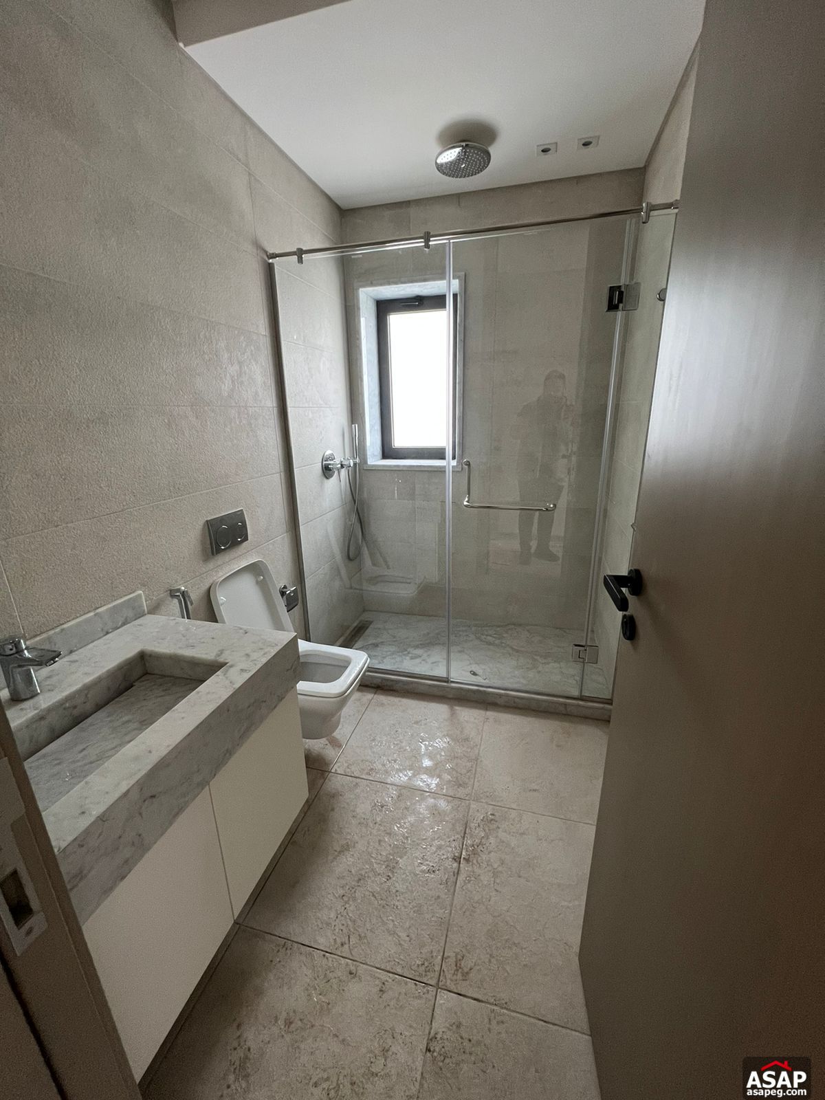 Rent Apartment in Lake View Residence