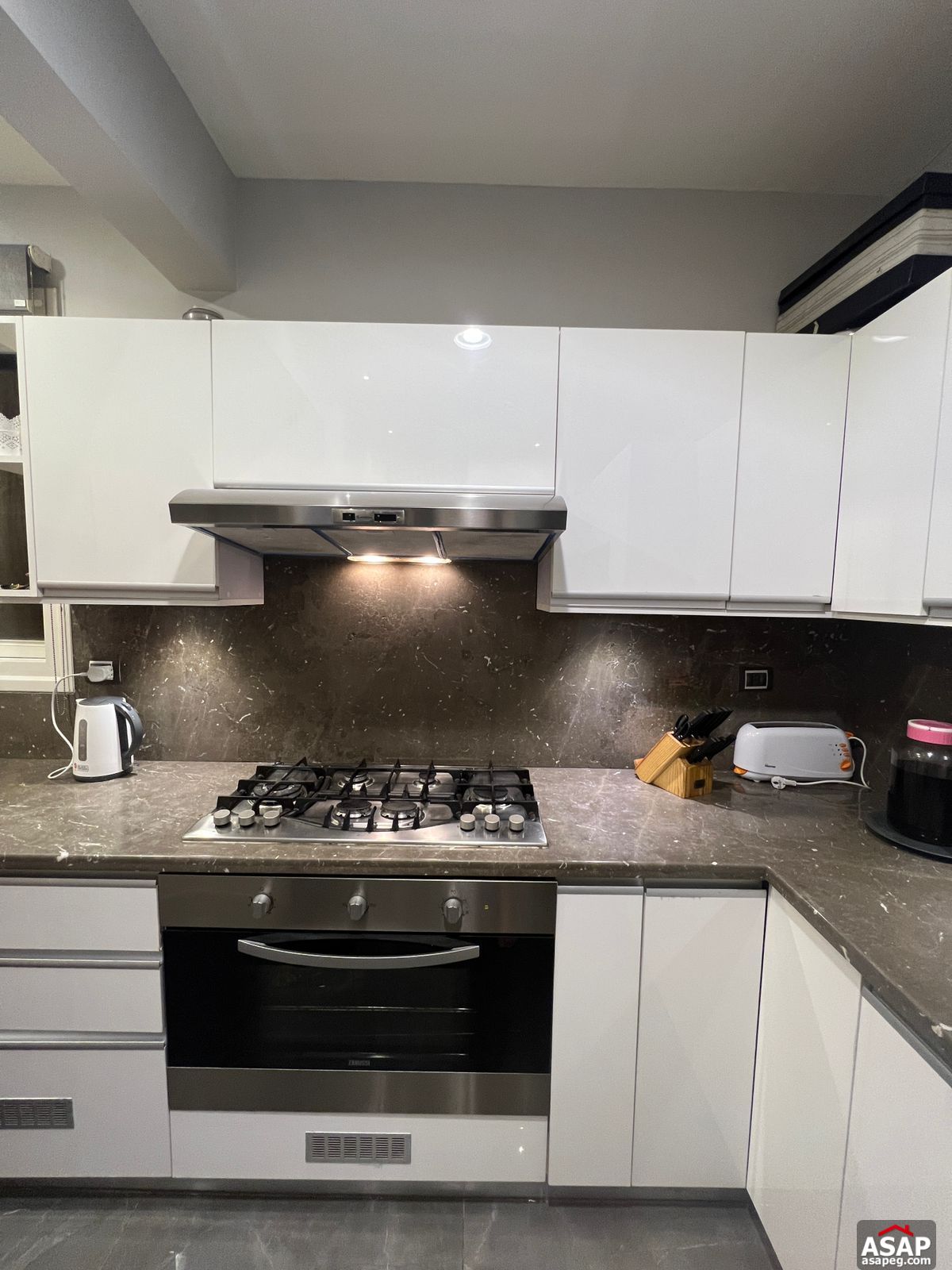 Apartment for Sale in Regents Park Compound