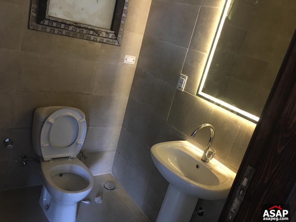 Semi Furnished Apartment in Eastown Sodic