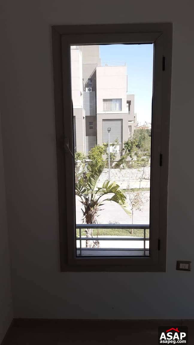 Studio for Sale in Village Gate