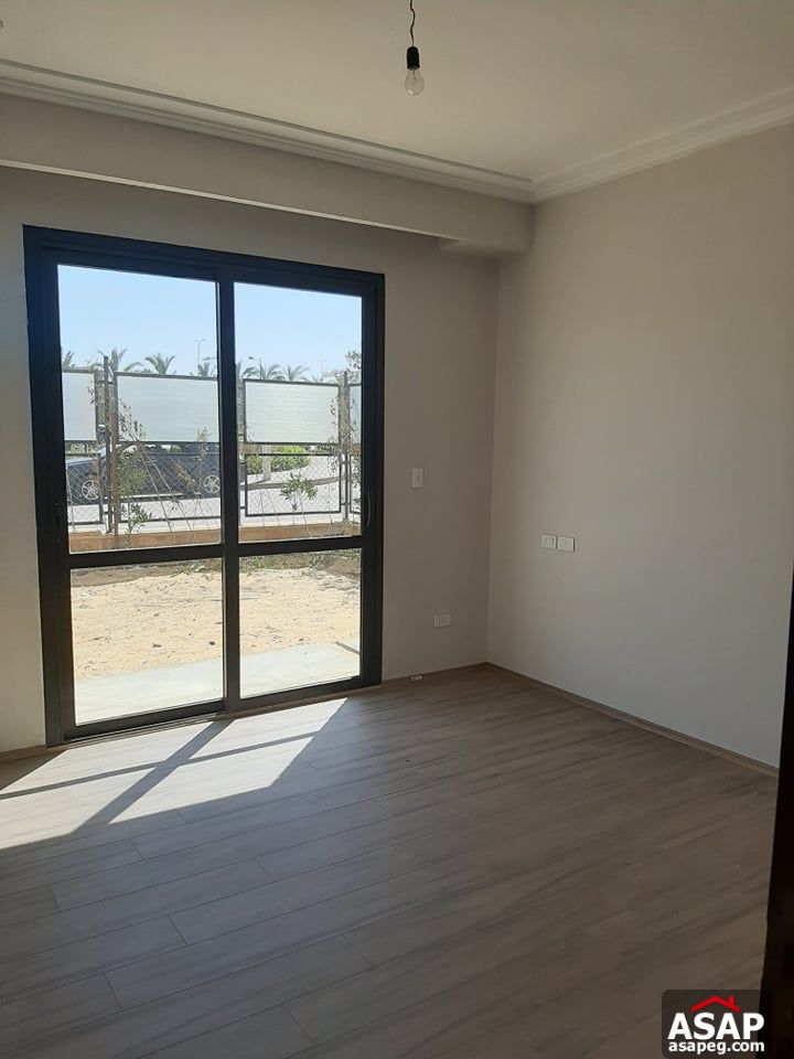 Ground floor Apartment with garden for rent in New Cairo compounds - Eastown