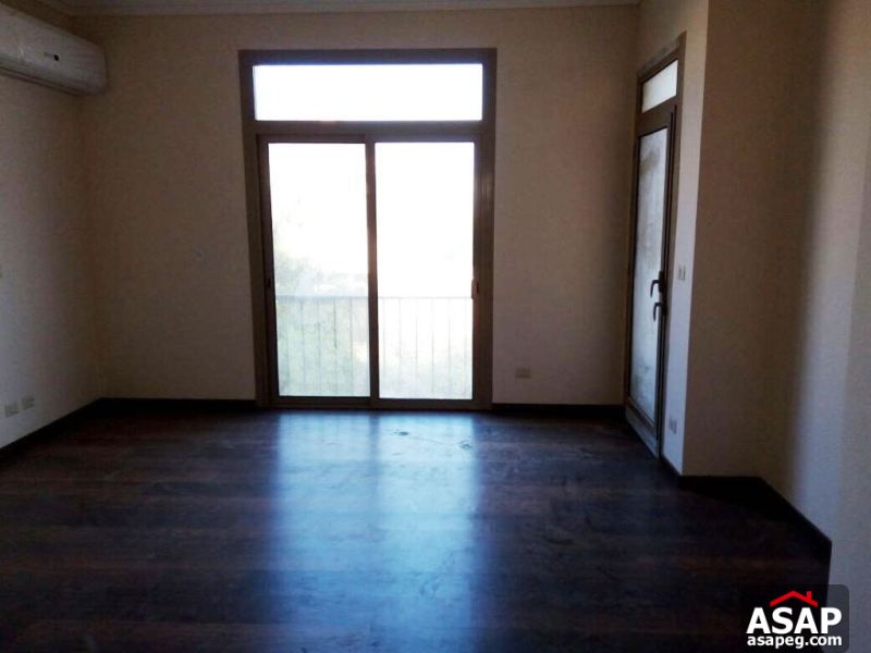 Town House for Rent in Sheikh Zayed Town House for Rent in Sheikh Zayed