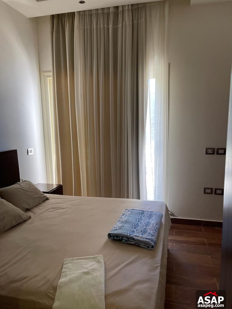 Finished Villa with Lake View for Sale in Hacienda Bay Finished Villa with Lake View for Sale in Hacienda Bay