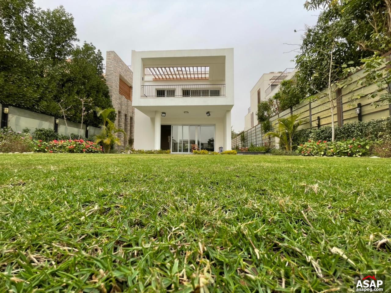 Twin House for Rent in Westown Compound