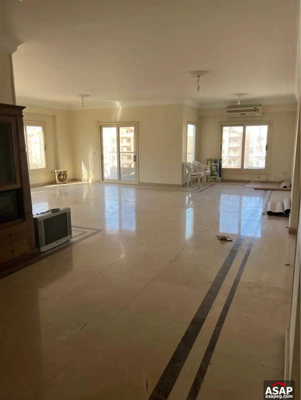 Finished Apartment for Sale in West Arabella Finished Apartment for Sale in West Arabella