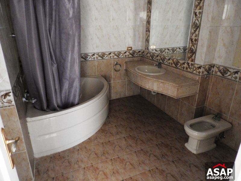 Furnished Apartment with Big Terrace in Maadi