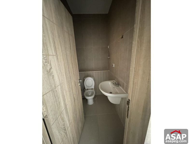 Ground Floor for Sale in Fifth Square Ground Floor for Sale in Fifth Square