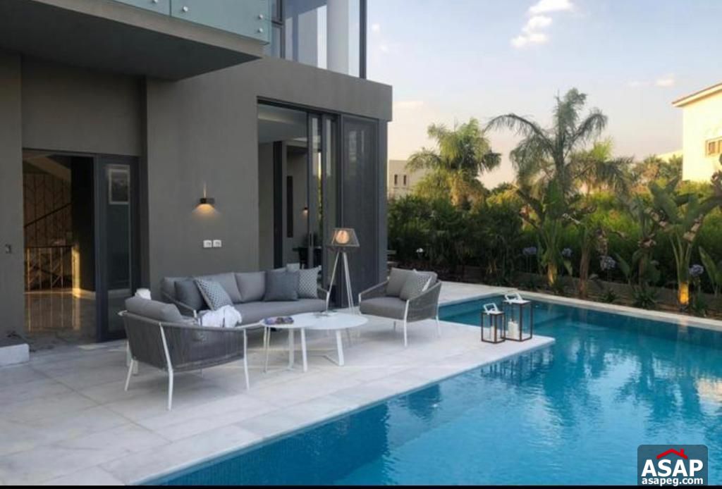 Villa with Swimming Pool for Rent in Sun City Compound Villa with Swimming Pool for Rent in Sun City Compound