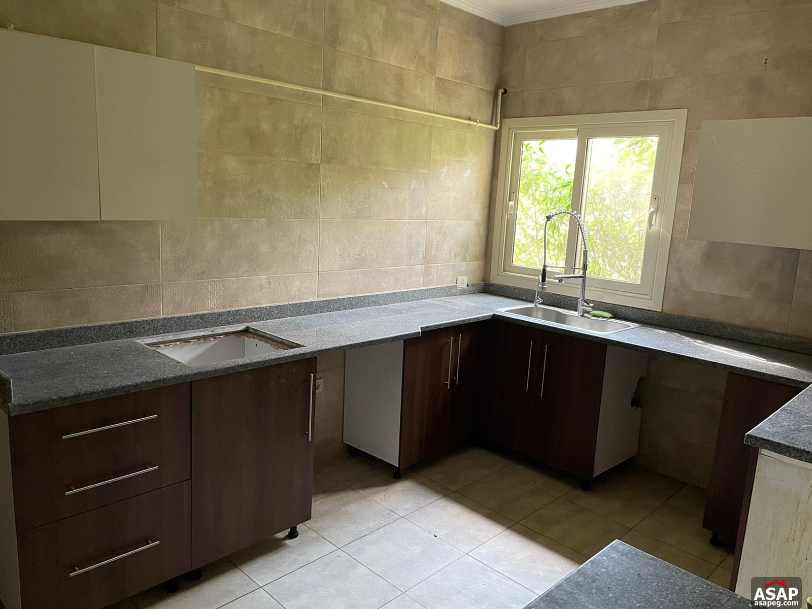 Town House for Rent in Stone Park Town House for Rent in Stone Park