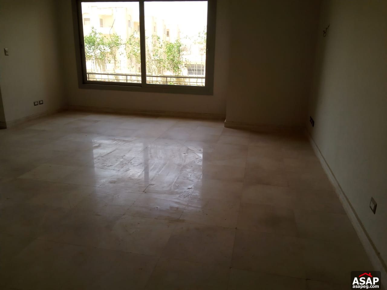 Ground Floor for Rent in Village Gate