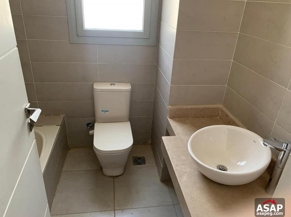 Studio for Rent in Village Gate Compound