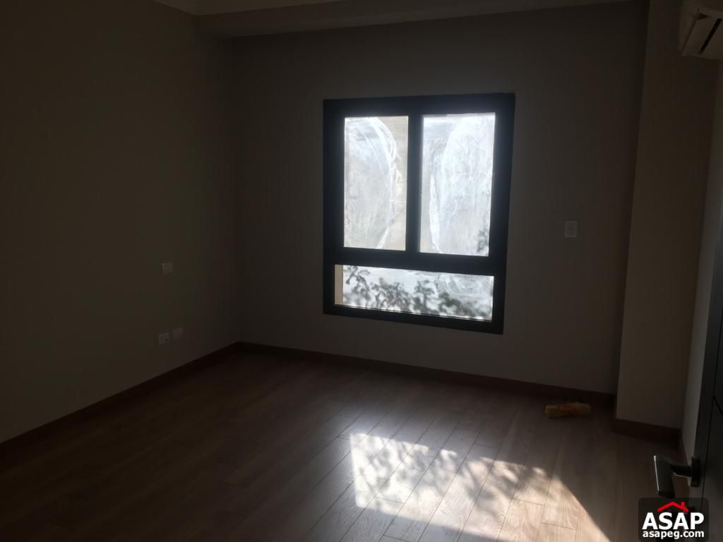 Apartment with Garden View in Eastown