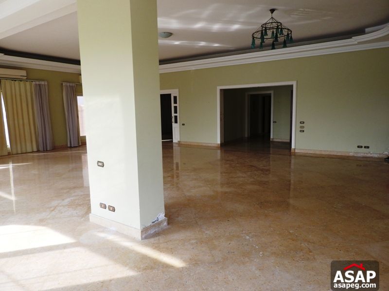 Apartment with Garden in West Golf Apartment with Garden in West Golf